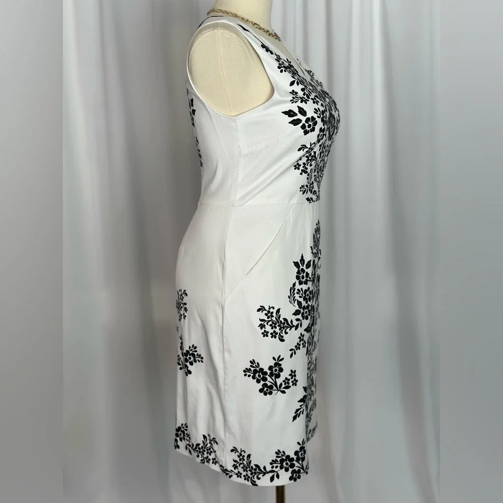 London Times V-Neck Sleeveless Floral Print Dress (1008)